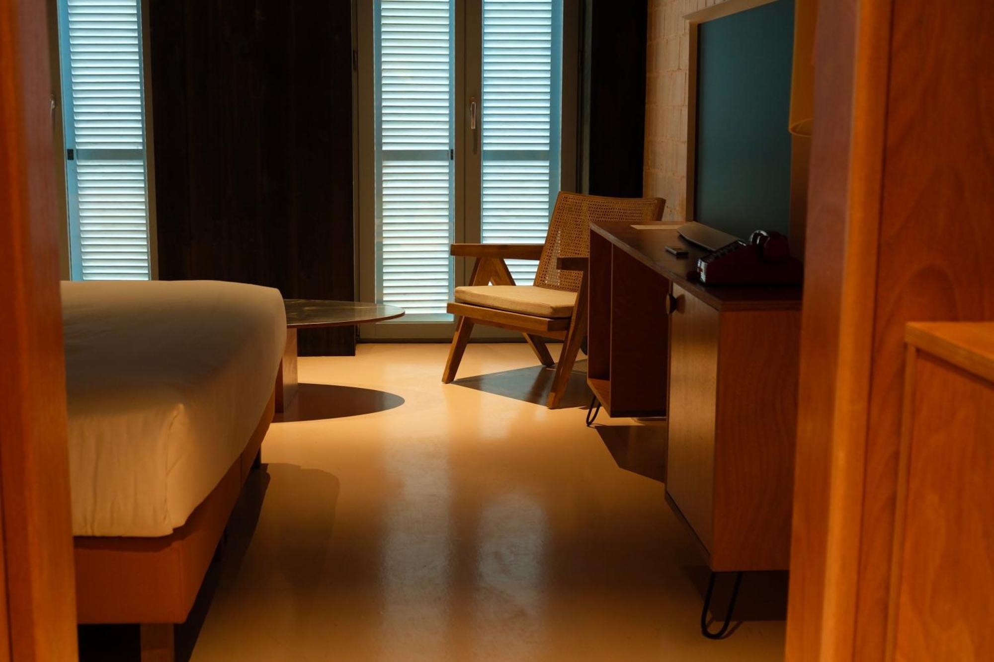 Rooms Hotel Batoemi Buitenkant foto