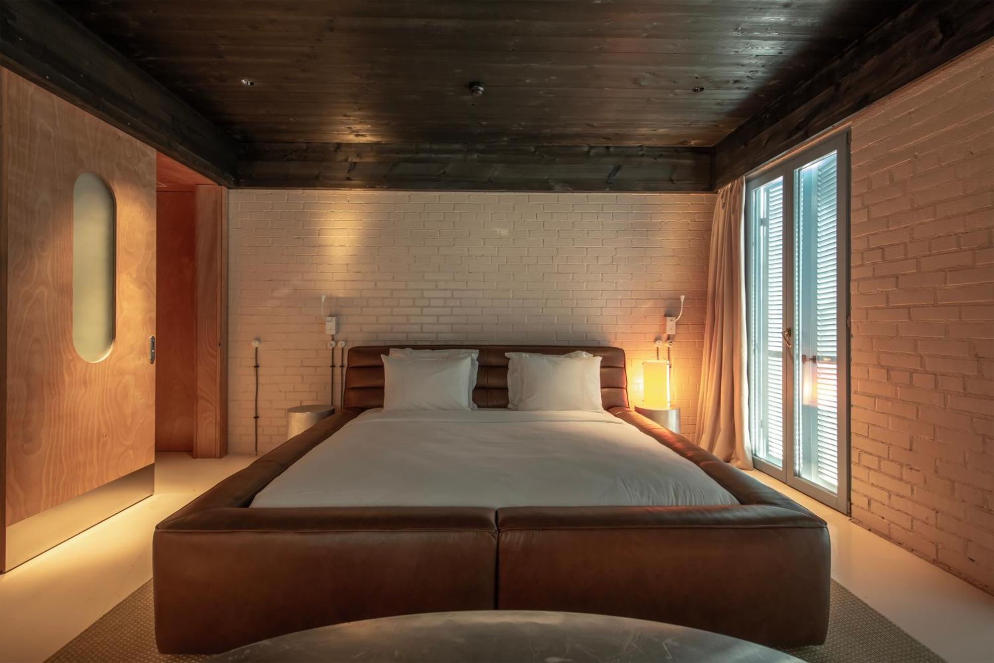 Rooms Hotel Batoemi Buitenkant foto