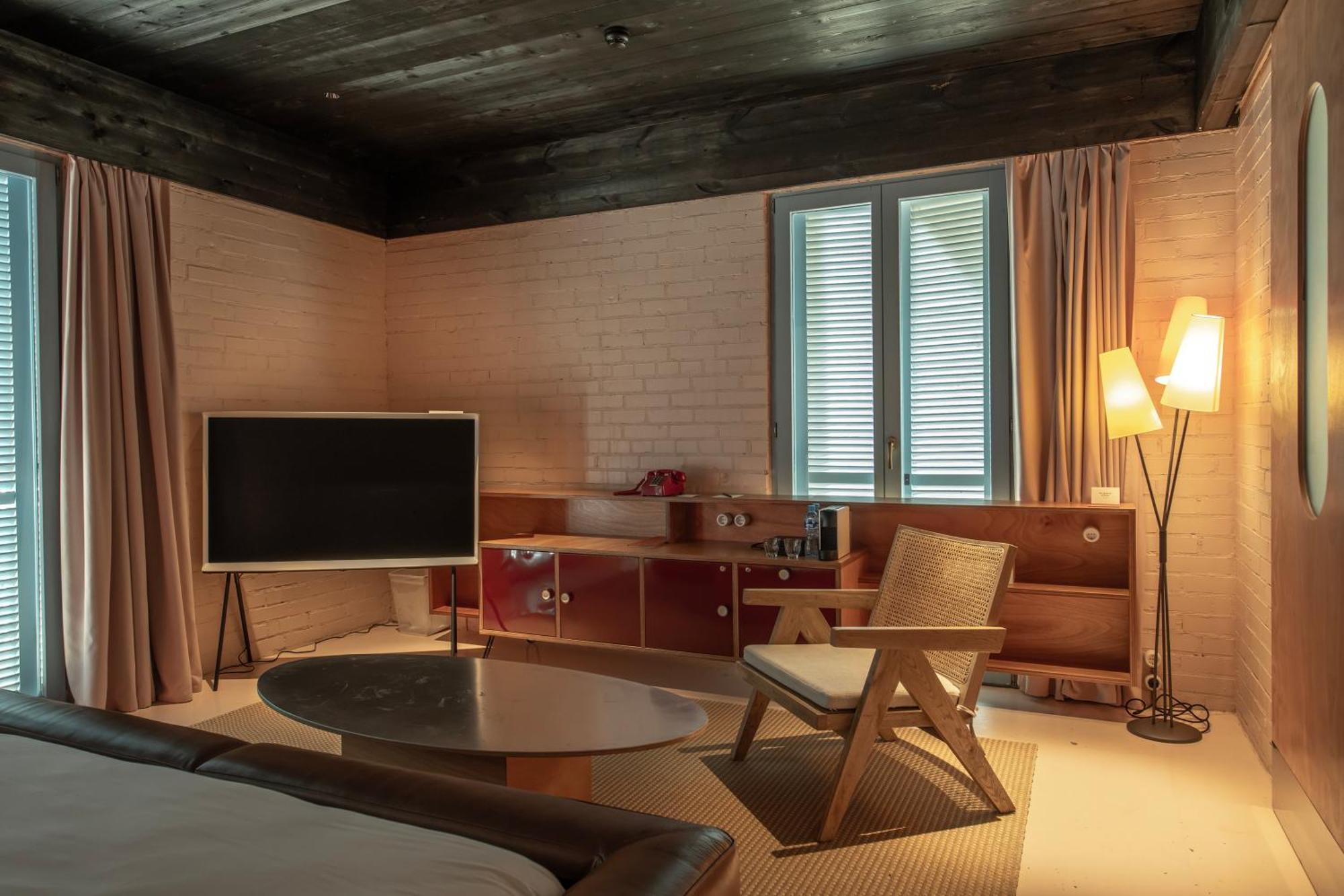 Rooms Hotel Batoemi Buitenkant foto